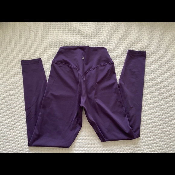 The Ascend Pant - Violet in size small - Picture 2 of 7